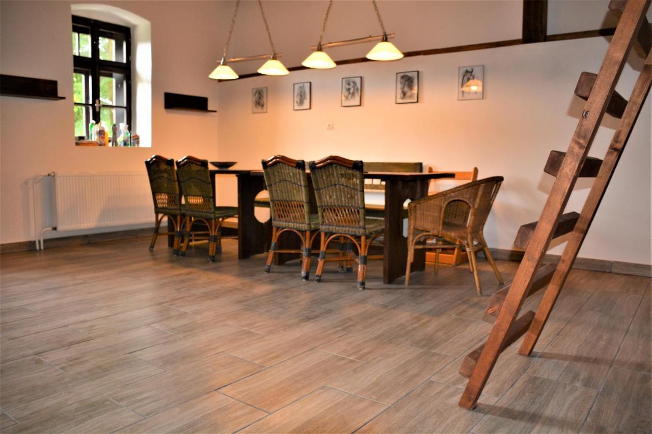 Na Konske Farme Apartamento Malecov Exterior foto